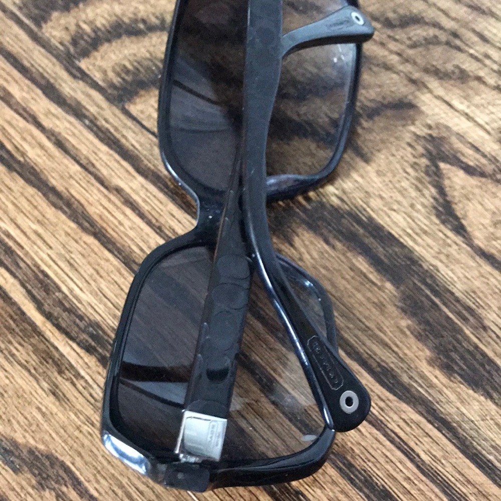 Coach sunglasses - Picture 3 of 4